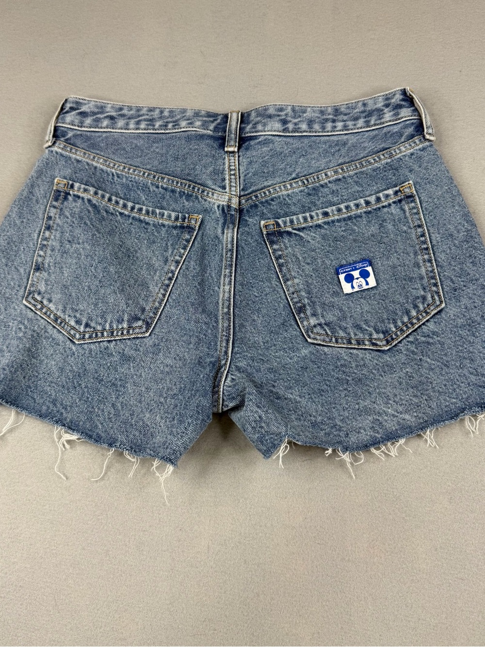 Old Navy x Disney Minnie Mouse High Rise Denim Cutoff Shorts NWT Size 2 - Picture 5 of 11